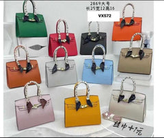 Crocodile Pattern Handbag for Women - Premium Leather Designer Large Lock Shoulder Bag