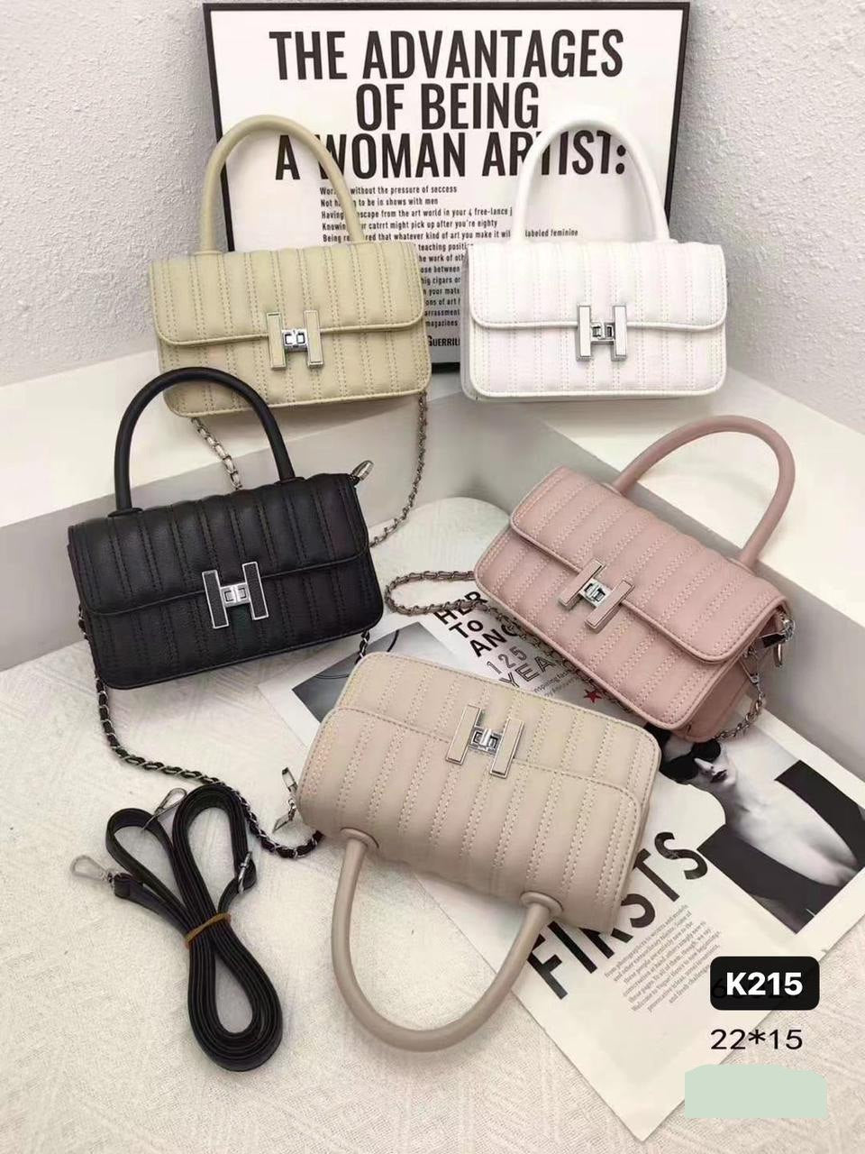 حقيبة كتف مبطنة فاخرة للنساء من THE LUXE CARRY بتصميم أنيق 